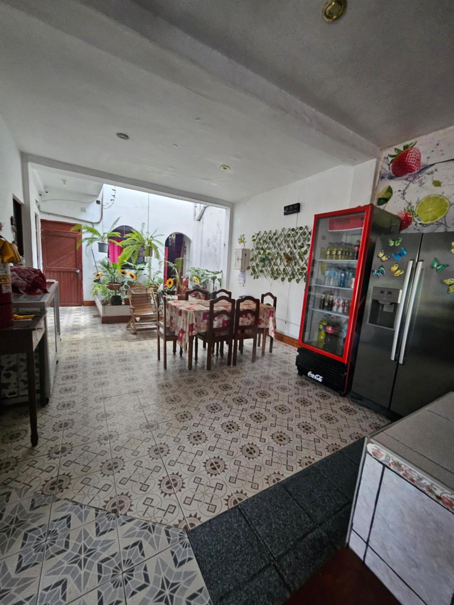 Sarisa House Hotel อีกีโตส ภายนอก รูปภาพ